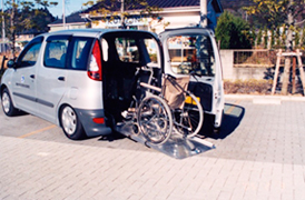 東金市社協_コンパクトカー